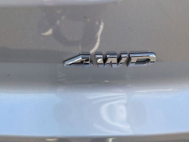 Used 2023 Nissan Pathfinder S AWD/4WD image 12