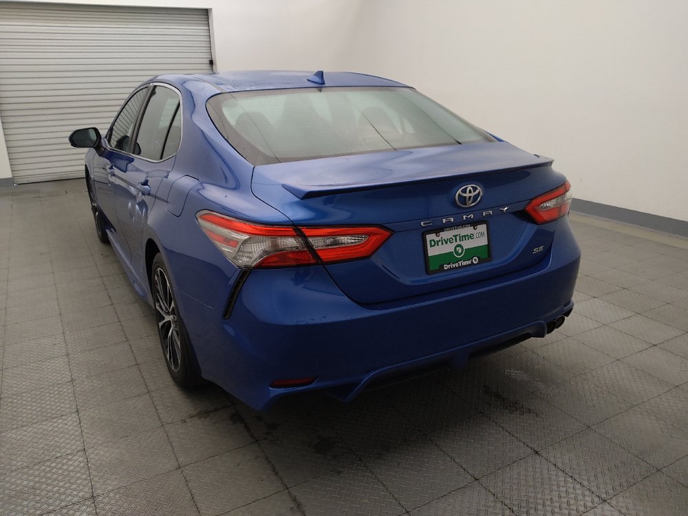 Used 2019 Toyota Camry SE FWD image 6
