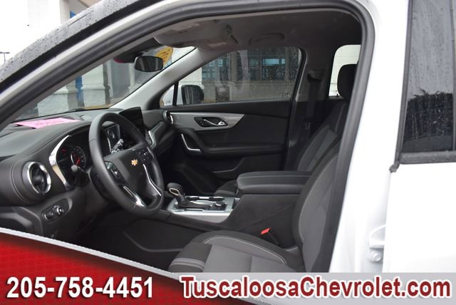 Used 2025 Chevrolet Blazer LT image 18