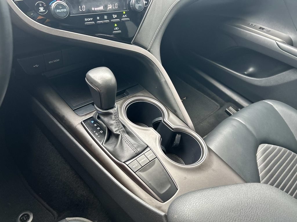 Used 2024 Toyota Camry SE FWD image 21