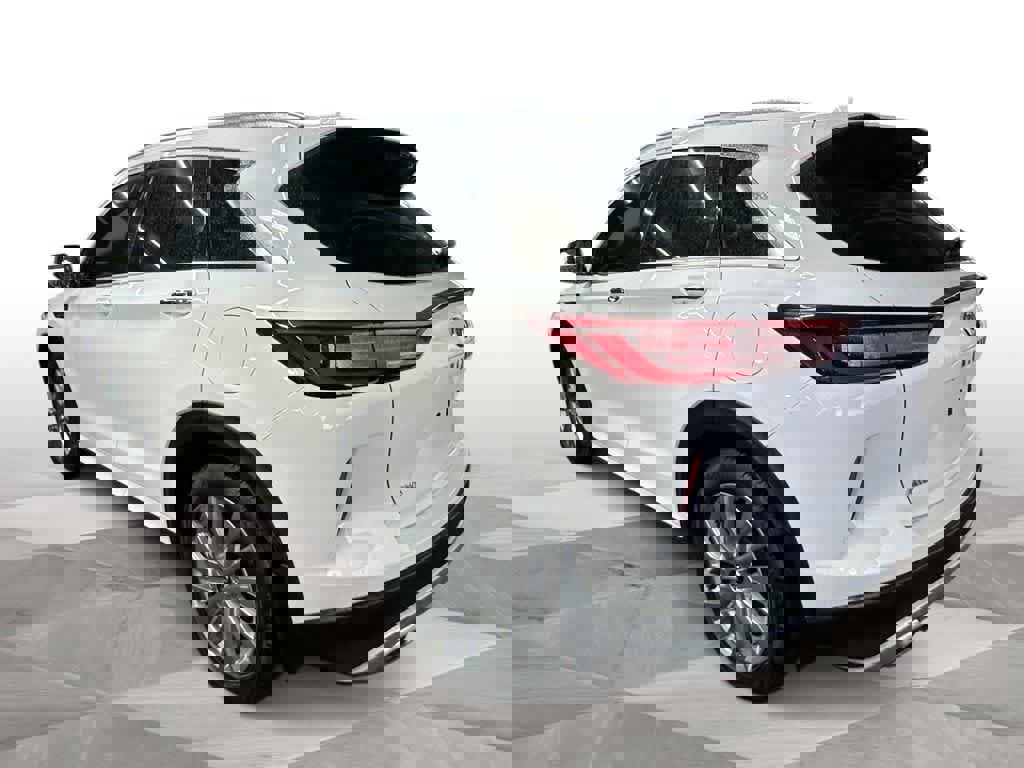 Used 2023 INFINITI QX50 Luxe image 6