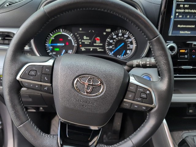 Used 2021 Toyota Highlander Platinum image 15