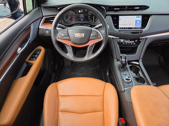 Used 2025 Cadillac XT5 Premium Luxury w/ LPO, Floor Liner Package FWD image 14