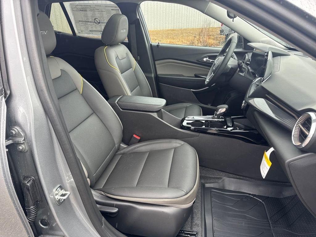 New 2026 Chevrolet Trax ACTIV w/ Sunroof Package FWD image 13