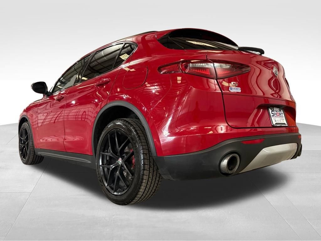 Used 2018 Alfa Romeo Stelvio Ti Sport image 12
