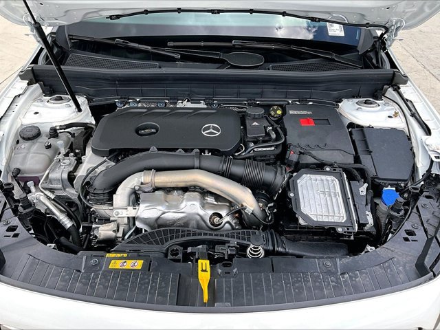 New 2026 Mercedes-Benz GLB 250 image 13