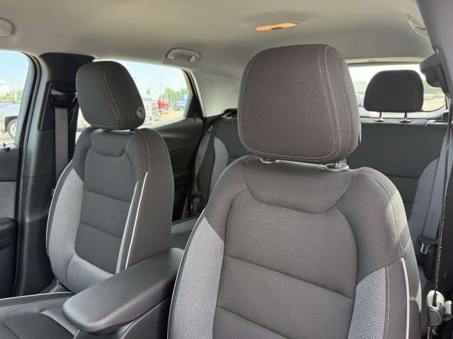 Used 2023 Chevrolet TrailBlazer LS FWD image 10