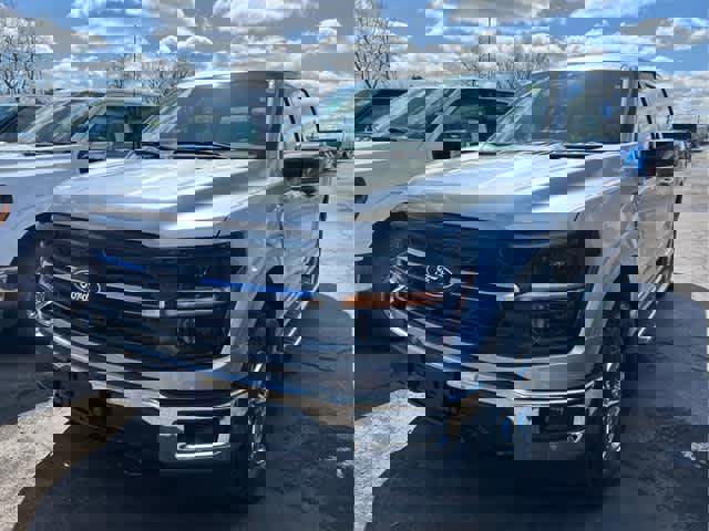 New 2025 Ford F150 XLT w/ Equipment Group 302A MID image 6