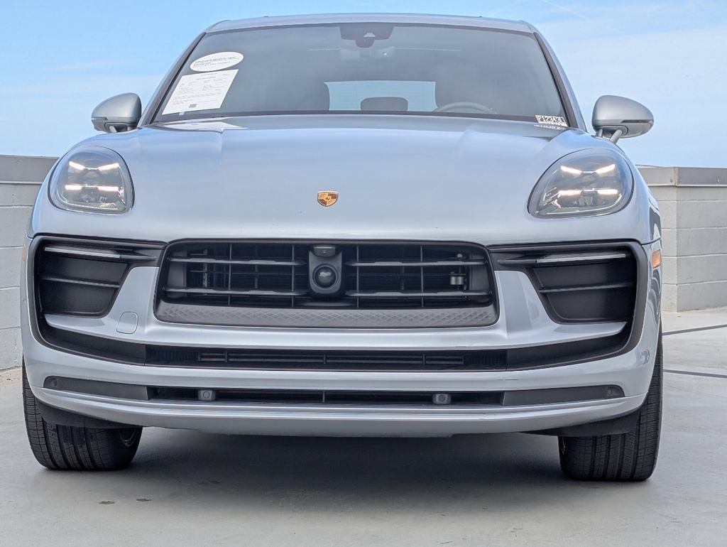 Used 2024 Porsche Macan AWD/4WD image 8