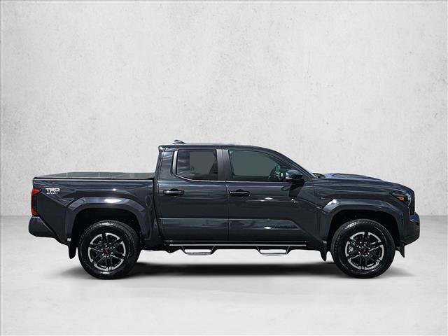 Used 2025 Toyota Tacoma TRD Sport w/ TRD Sport Upgrade Package AWD/4WD image 4