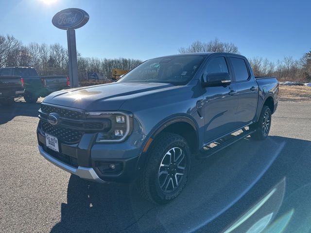 Used 2024 Ford Ranger Lariat w/ FX4 Off-Road Package image 3