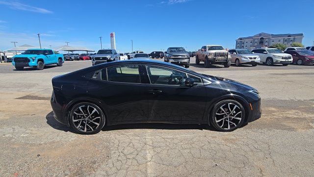 Used 2024 Toyota Prius Prime Premium w/ Advanced Technology Package FWD image 6