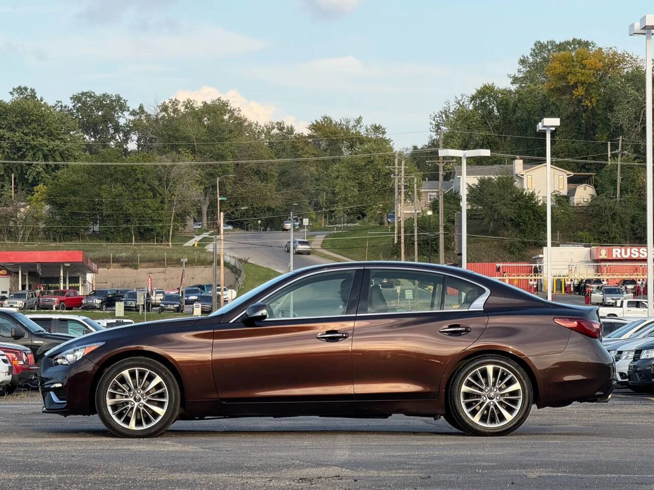 Used 2018 INFINITI Q50 Luxe w/ Essential Package (3.0T Luxe) image 4