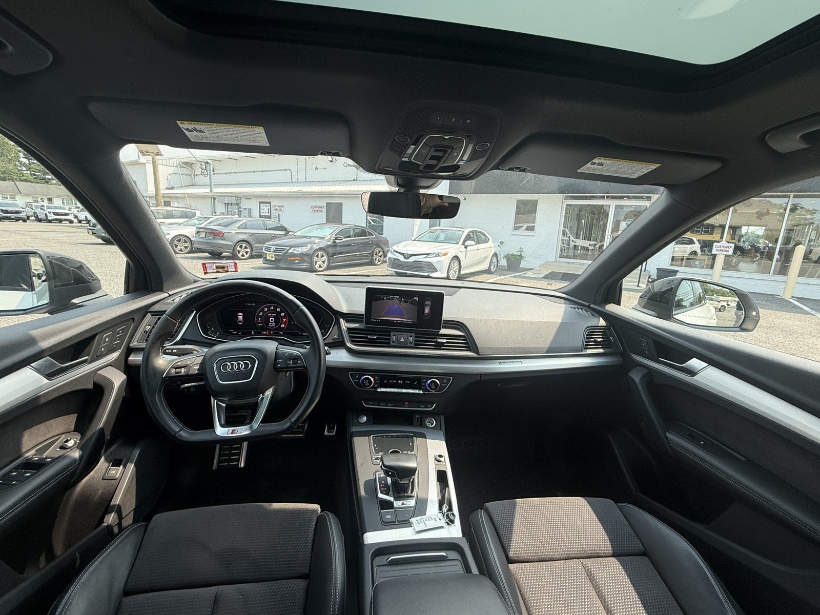 Used 2019 Audi SQ5 Premium Plus w/ Premium Plus Package AWD/4WD image 28