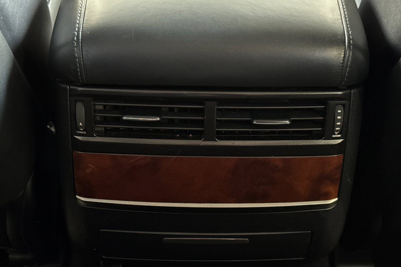Used 2017 Lexus LX 570 4WD w/ Luxury Package image 16