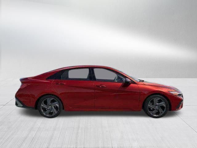 New 2026 Hyundai Elantra Sport FWD image 16