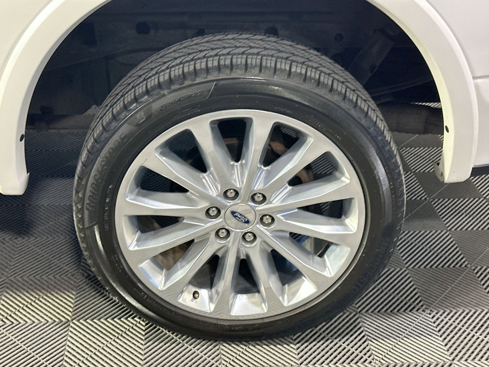 Used 2019 Ford F150 Limited w/ Trailer Tow Package image 12