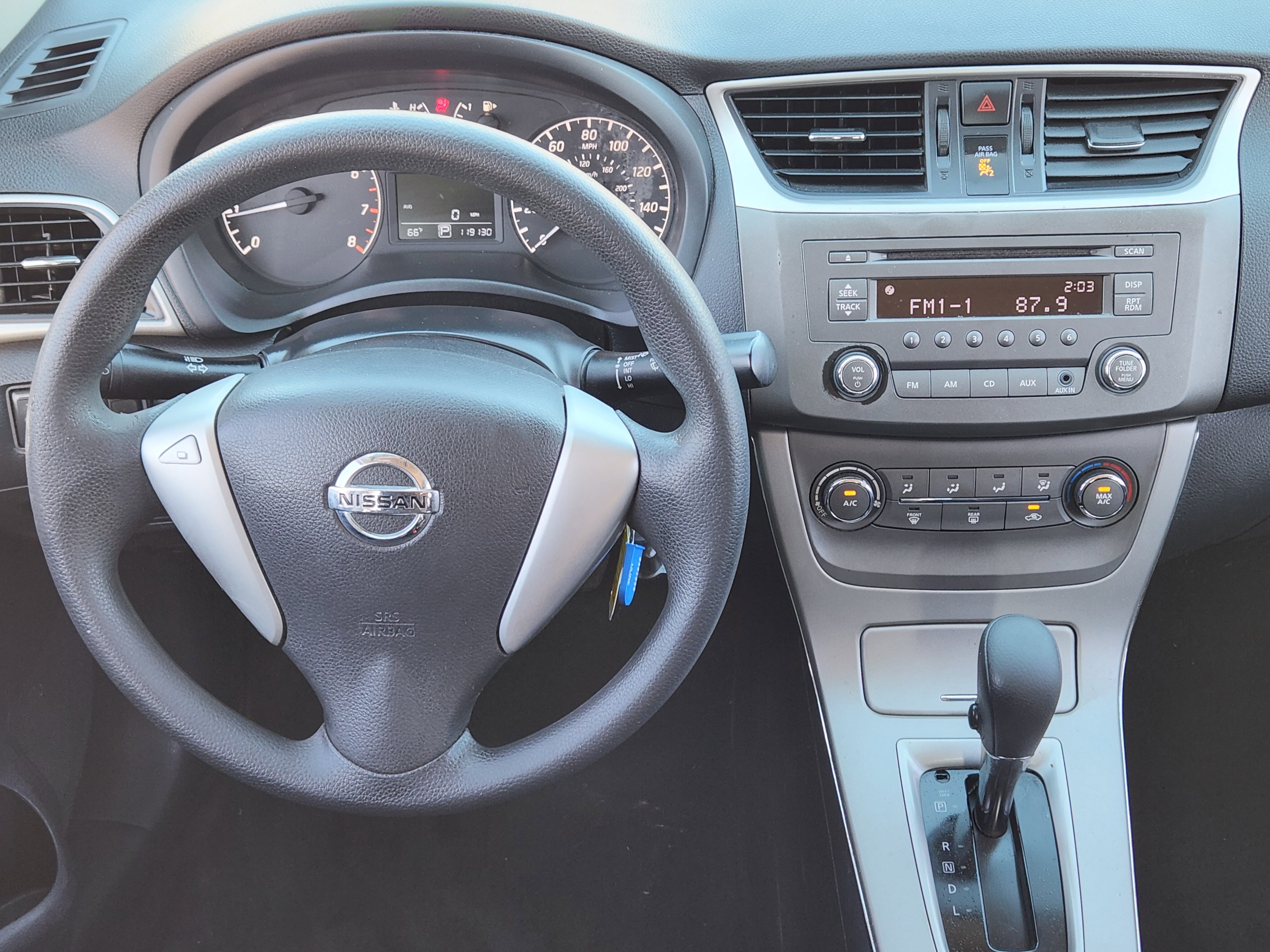 Used 2014 Nissan Sentra S image 26