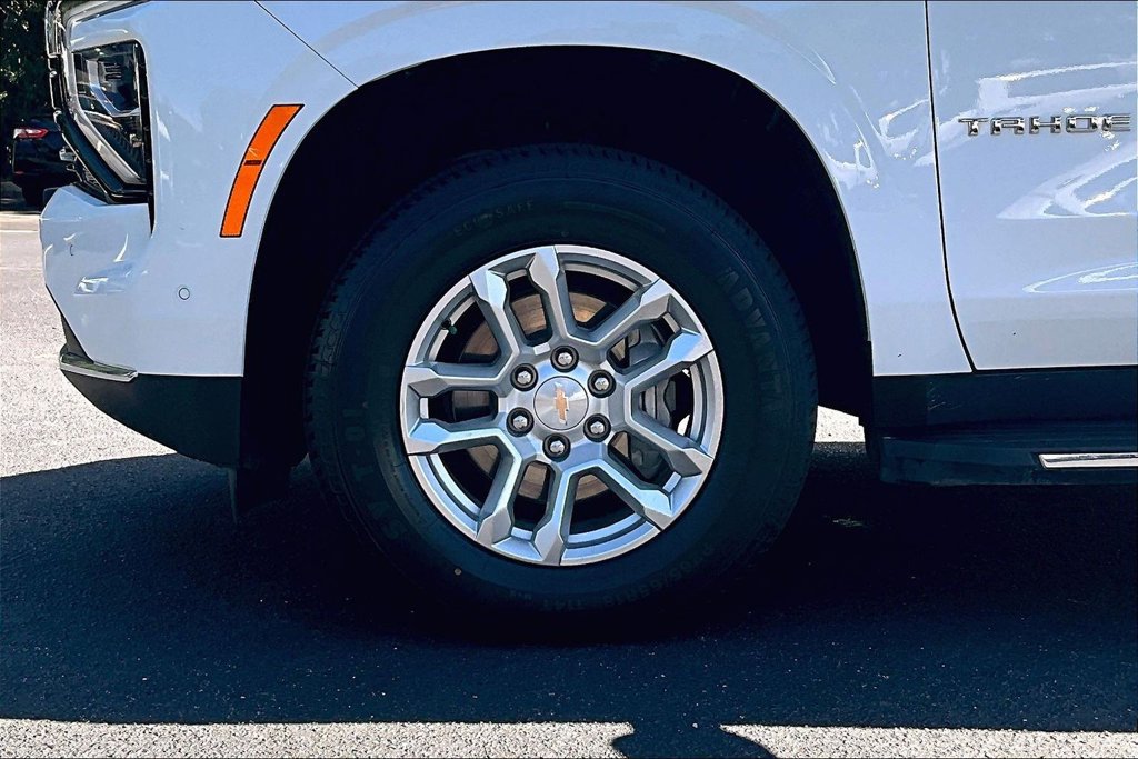 Used 2025 Chevrolet Tahoe LT AWD/4WD image 32