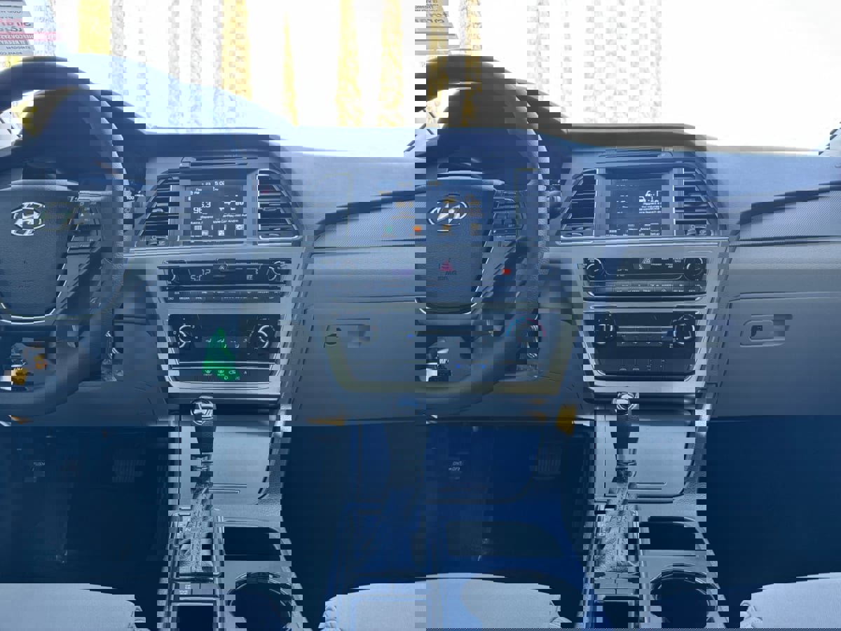 Used 2016 Hyundai Sonata SE image 15