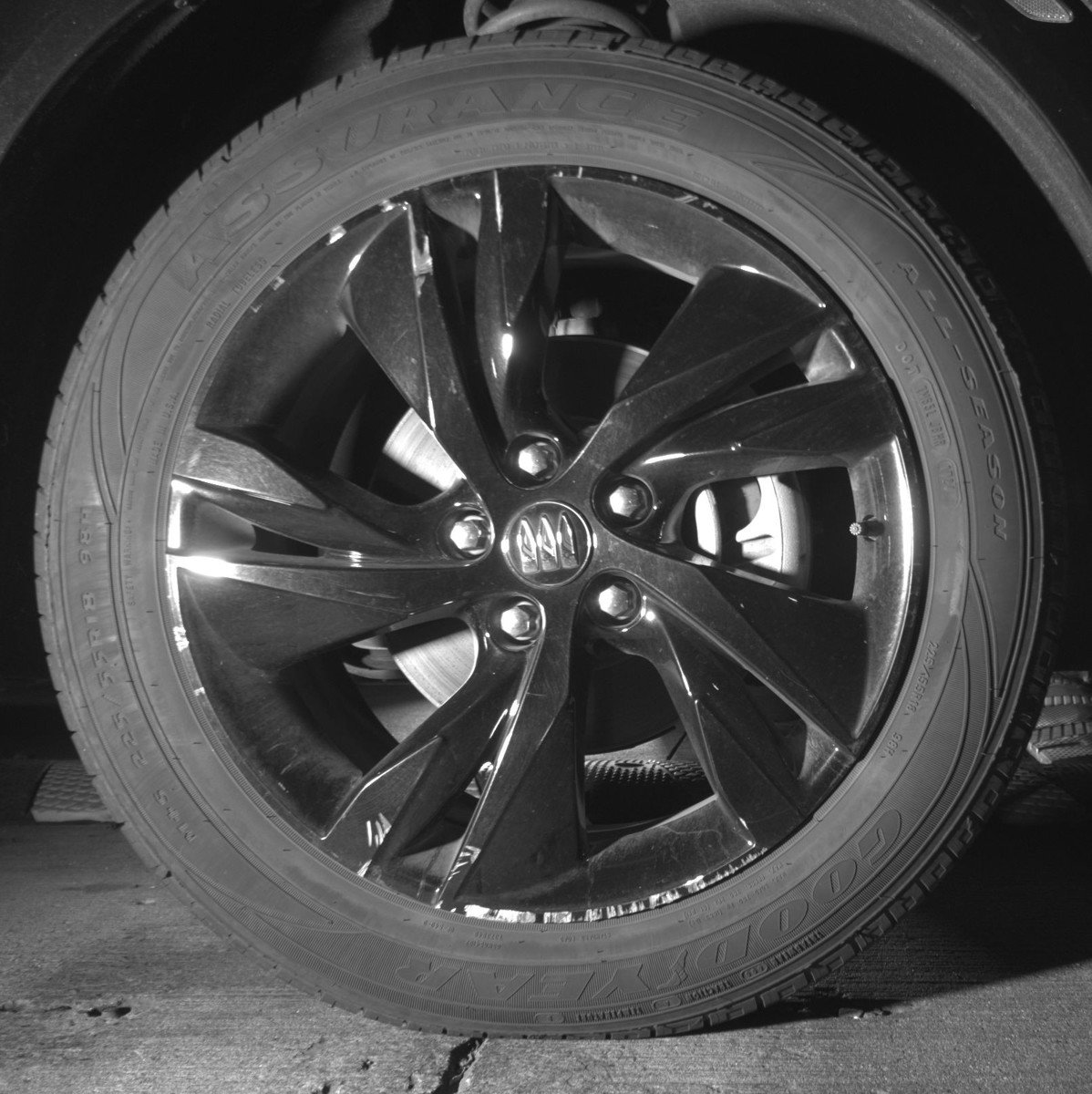 Used 2024 Buick Encore GX Sport Touring image 13