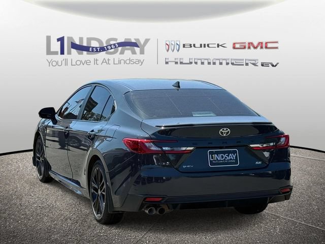 Used 2025 Toyota Camry SE FWD image 5