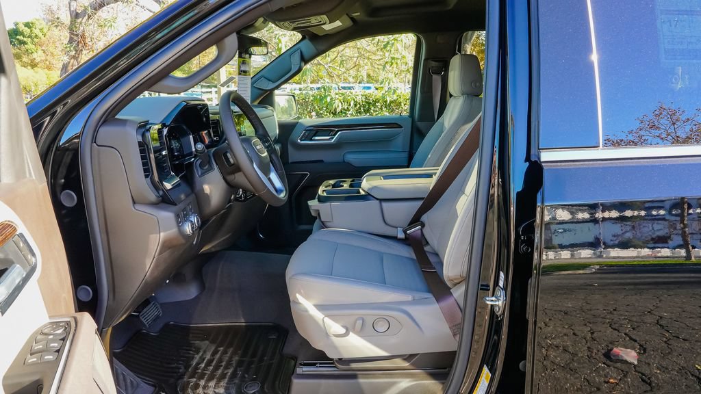Used 2026 GMC Sierra 1500 SLE w/ Preferred Package AWD/4WD image 19
