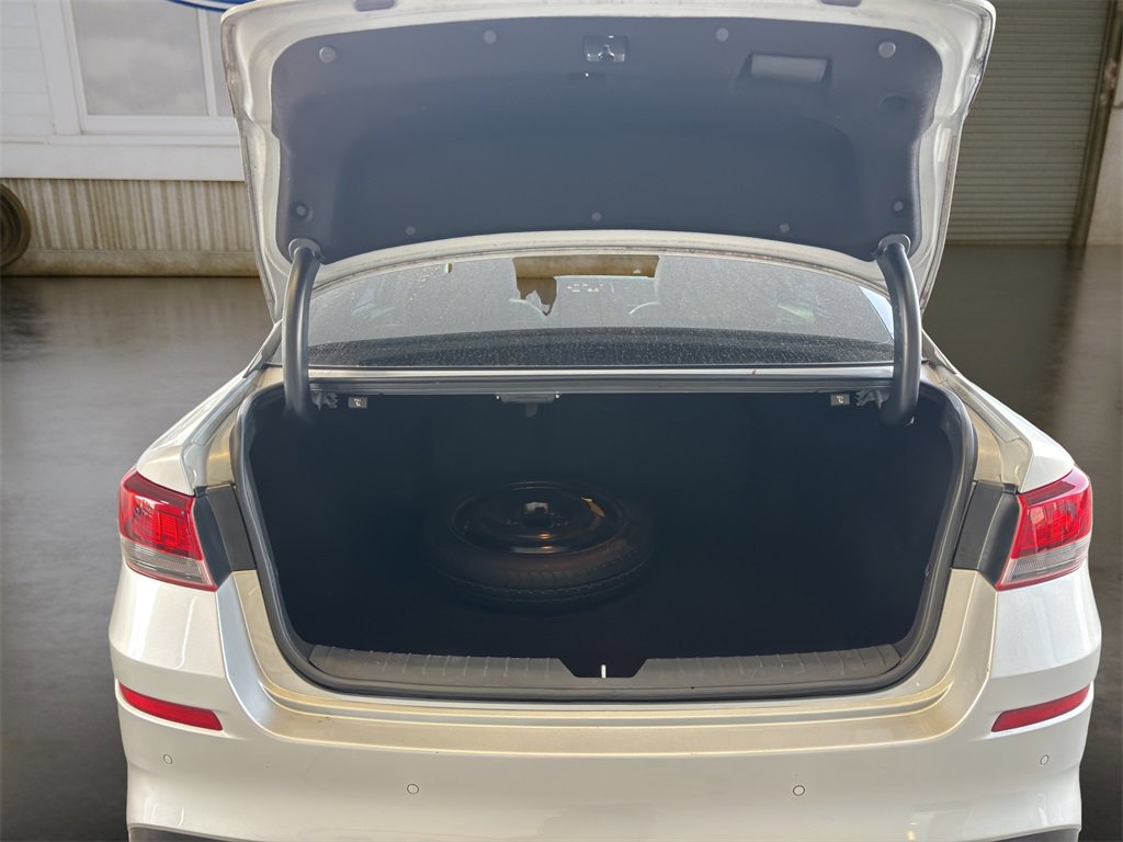 Used 2019 Kia Optima EX image 10