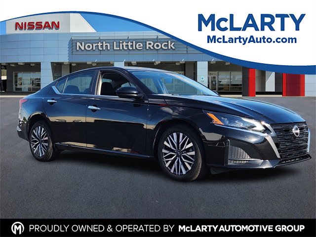 Used 2023 Nissan Altima 2.5 SV