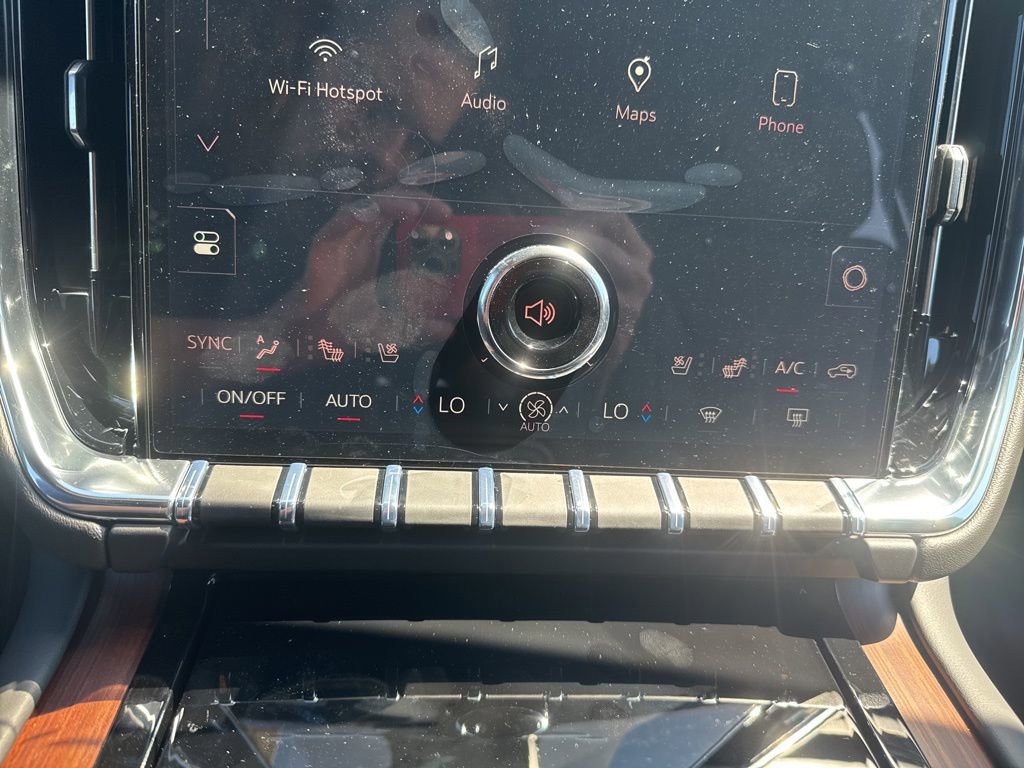 New 2025 GMC Yukon XL Denali w/ Sun & Power Step Package image 35