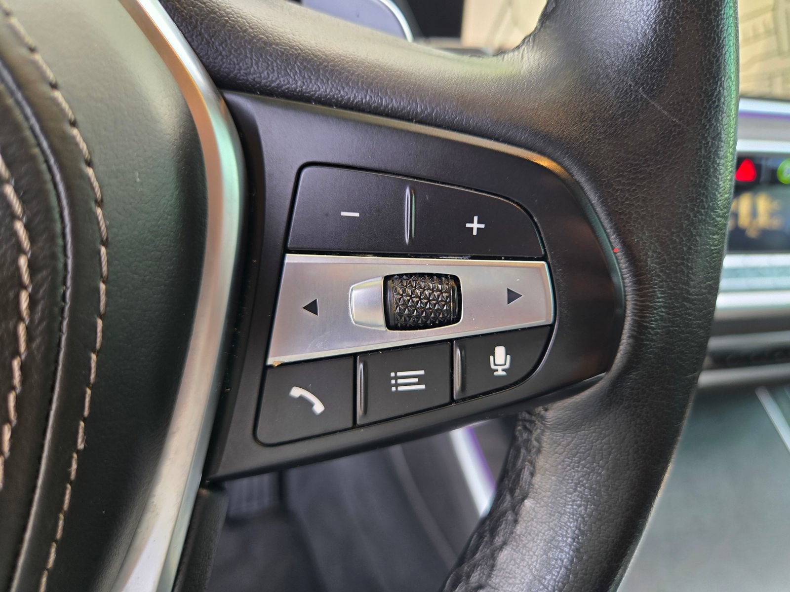 Used 2022 BMW X5 sDrive40i RWD image 13