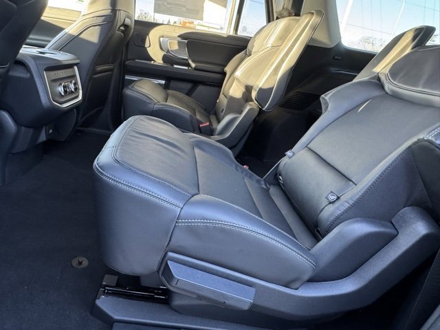 New 2025 Ford Expedition Max Platinum w/ Driver's Package image 10