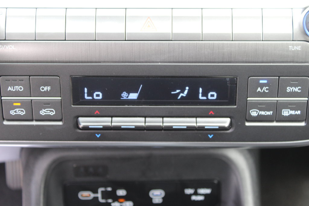 Used 2024 Hyundai Kona SEL FWD image 22