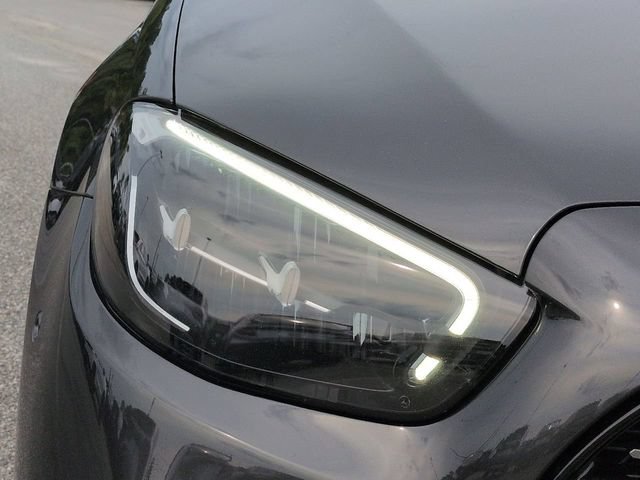Used 2021 Mercedes-Benz E 350 Sedan image 10