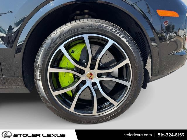 Used 2022 Porsche Cayenne Turbo S AWD/4WD image 8