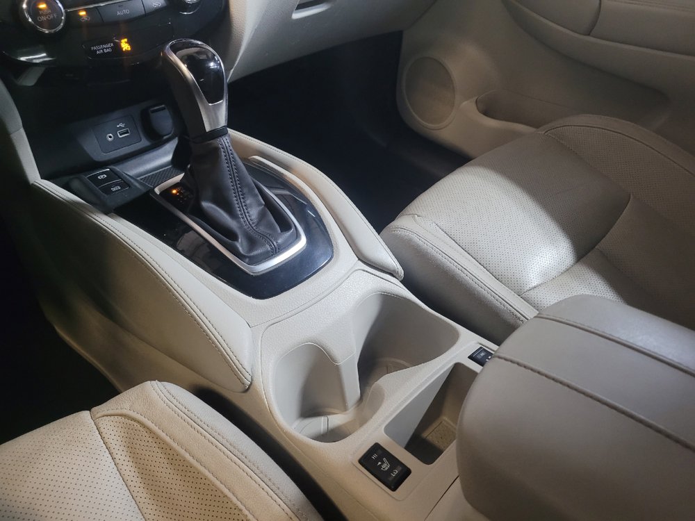 Used 2019 Nissan Rogue Sport SL w/ Premium Package FWD image 26