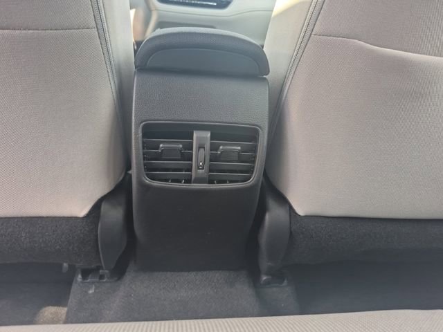 Used 2024 Toyota Corolla Cross L image 26