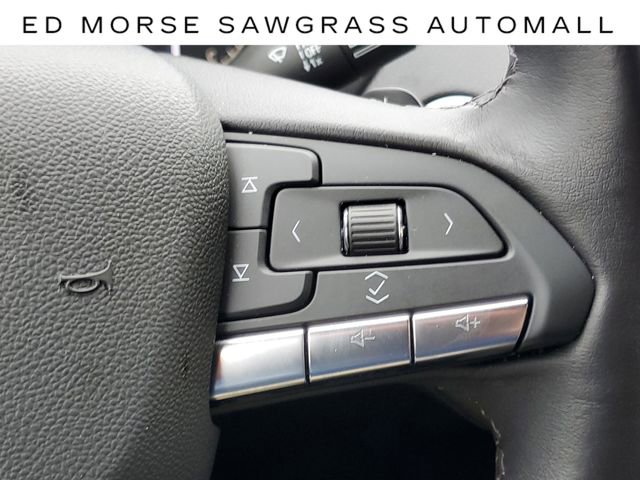 Certified 2022 Cadillac XT4 Premium Luxury w/ Enhanced Visibility Package image 22