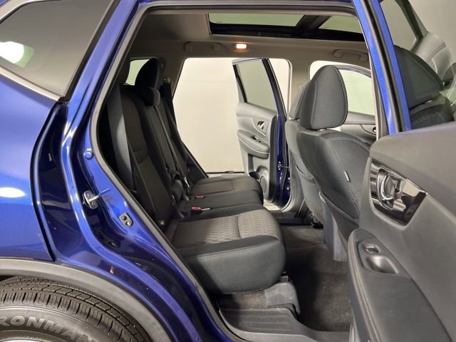 Used 2018 Nissan Rogue SV w/ Sun & Sound Touring Package image 45