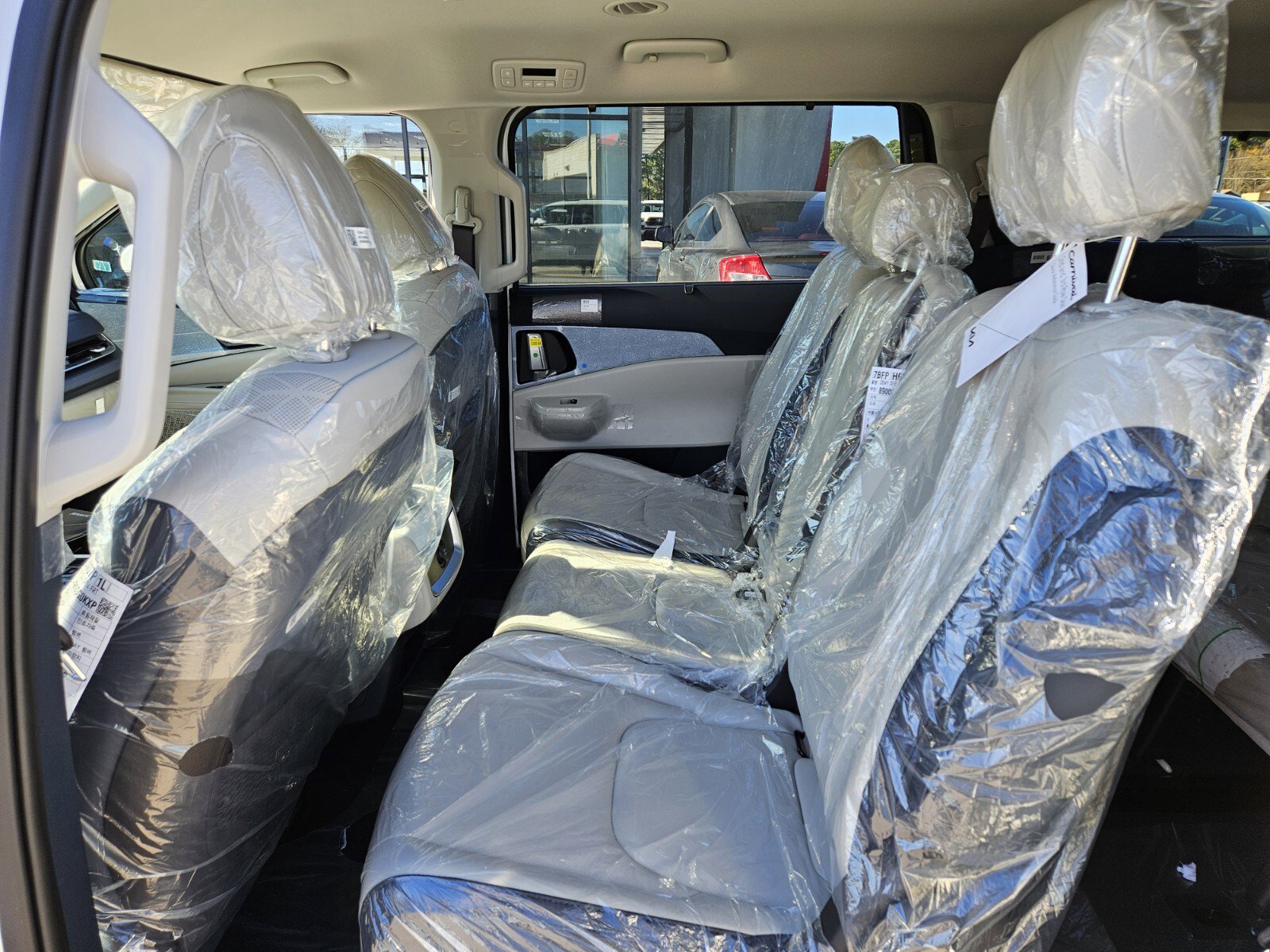 New 2026 Kia Carnival EX image 10