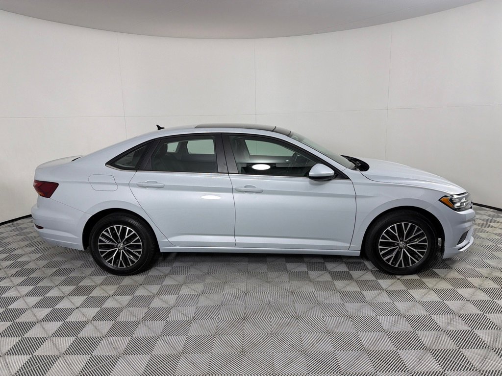 Used 2019 Volkswagen Jetta SE image 4