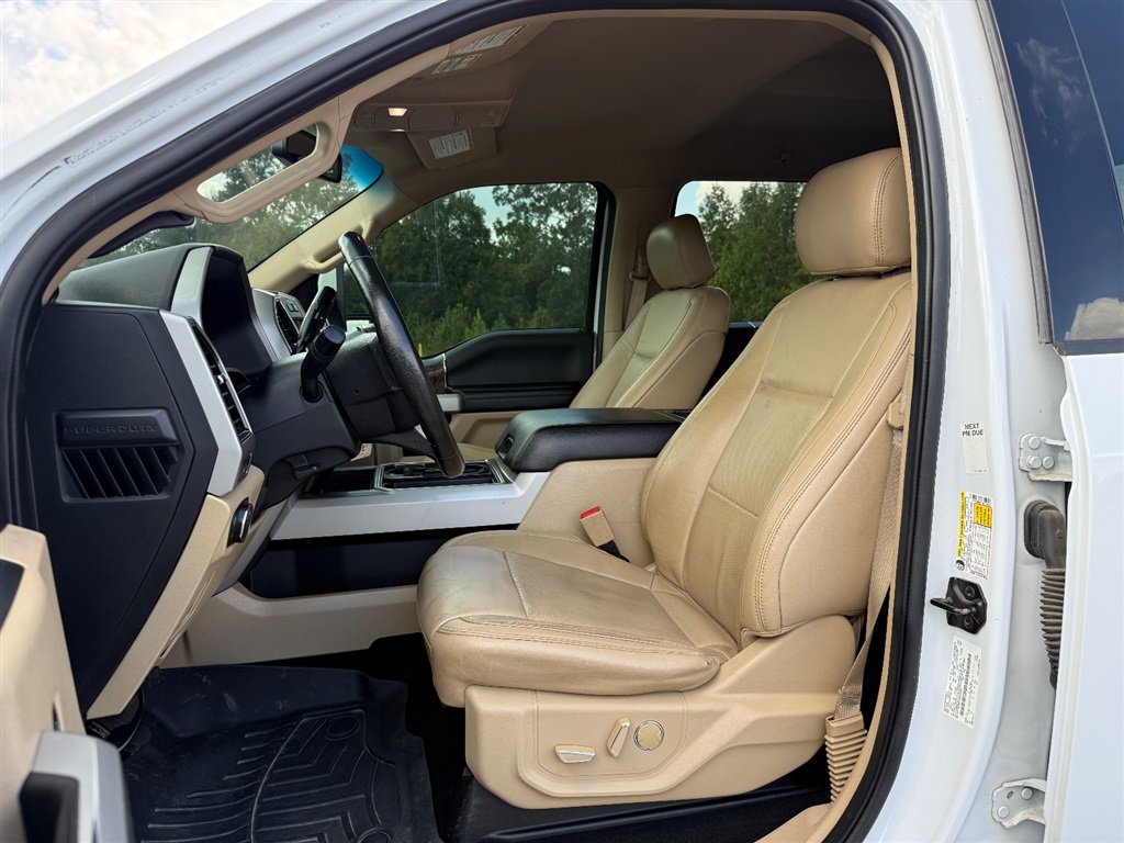 Used 2019 Ford F250 Lariat w/ Lariat Value Package AWD/4WD image 14
