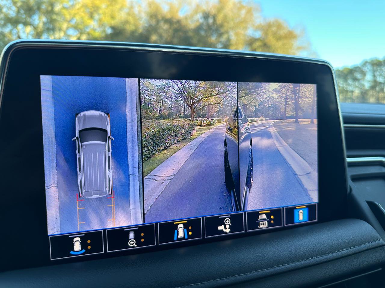 Used 2021 Chevrolet Tahoe LT w/ LT Signature Package image 54