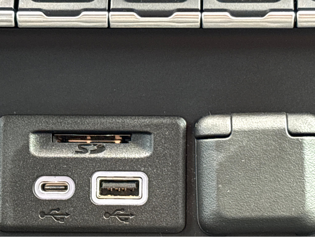 Used 2020 Chevrolet Silverado 1500 LT w/ All-Star Edition image 9