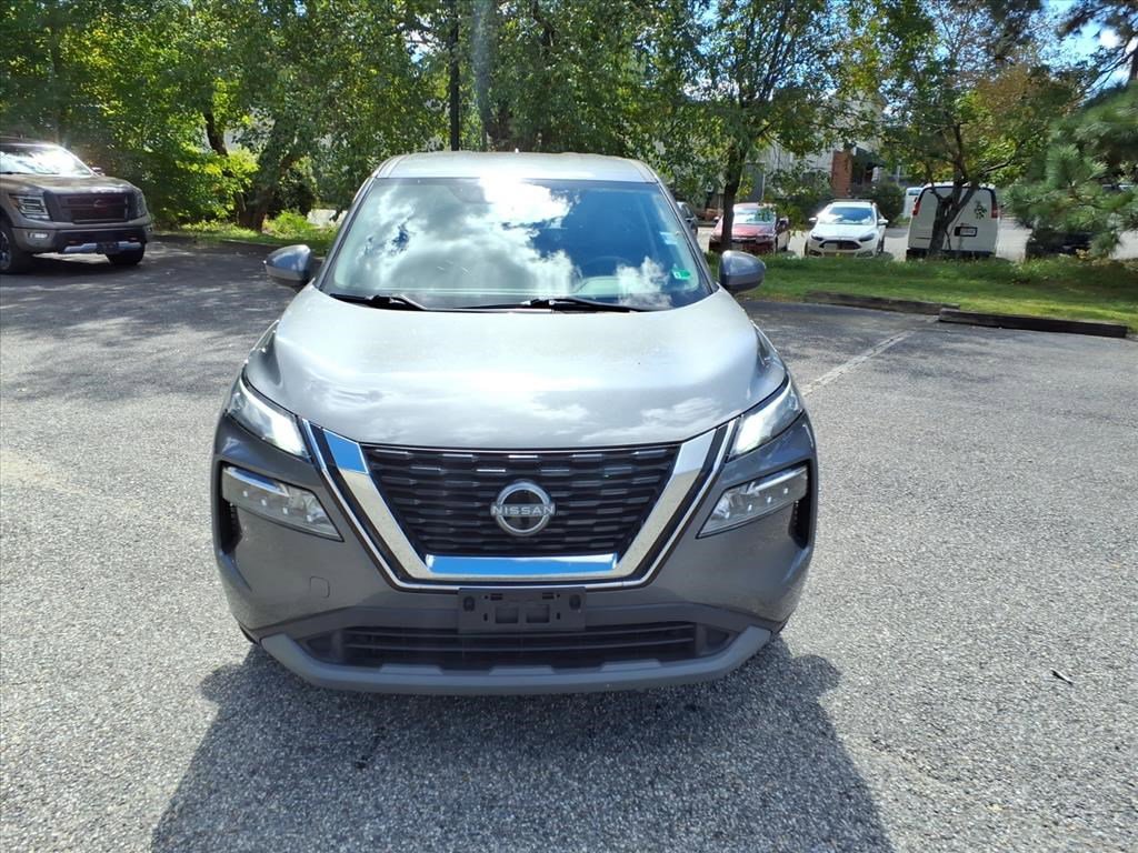 Used 2023 Nissan Rogue SV image 8