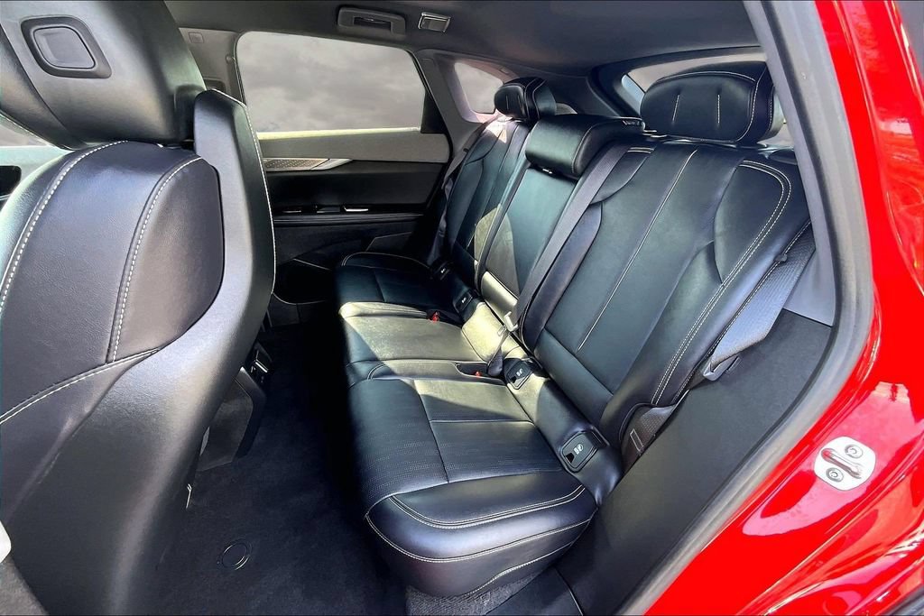 Used 2025 Cadillac Optiq Sport 2 AWD/4WD image 22
