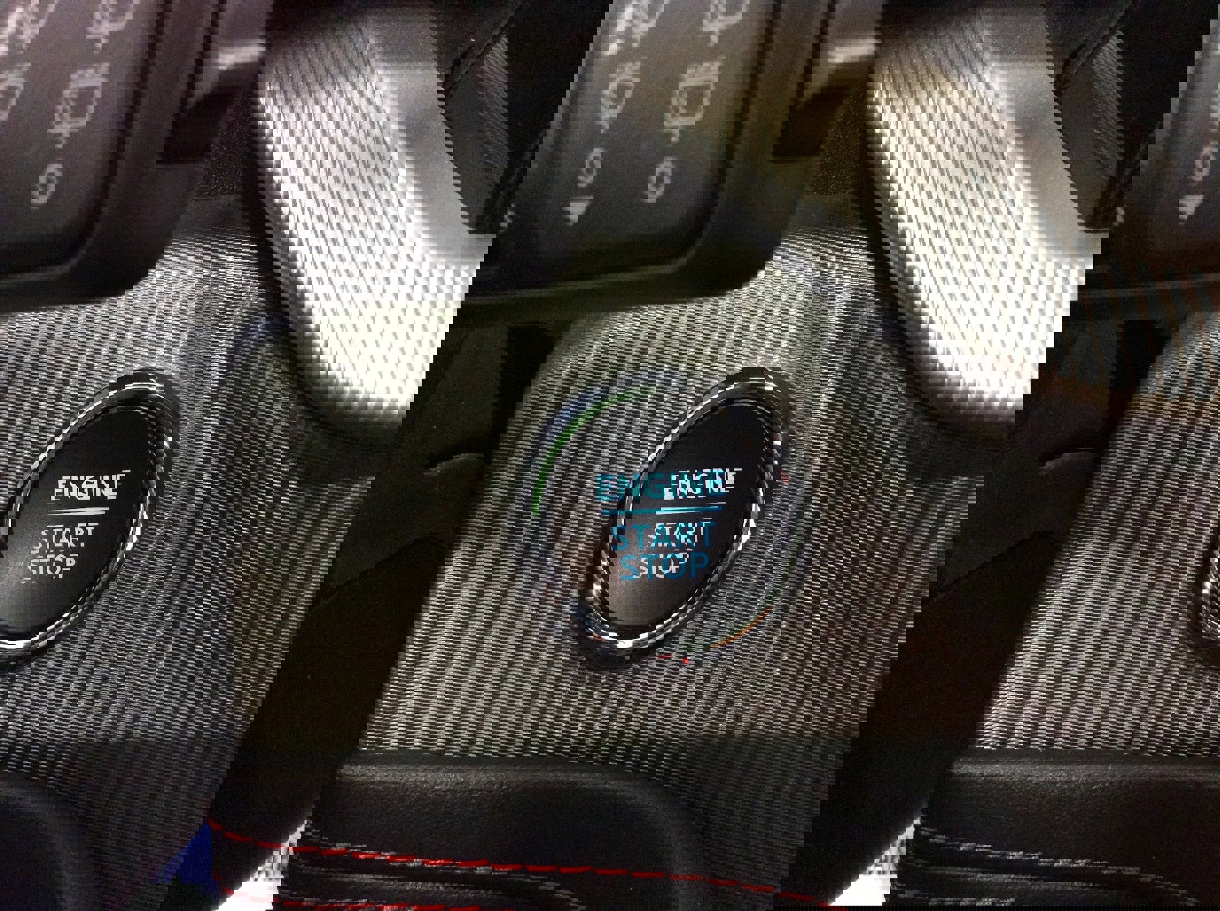 Used 2025 Ford Explorer ST-Line image 25