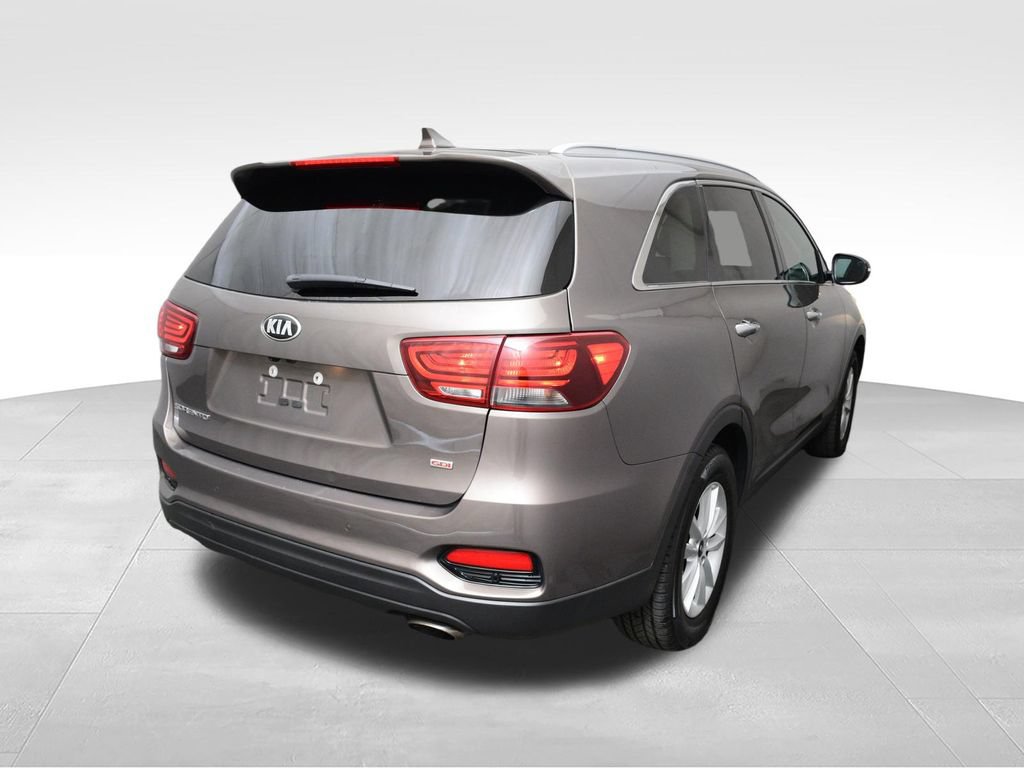Used 2019 Kia Sorento FWD w/ LX Convenience Package image 5