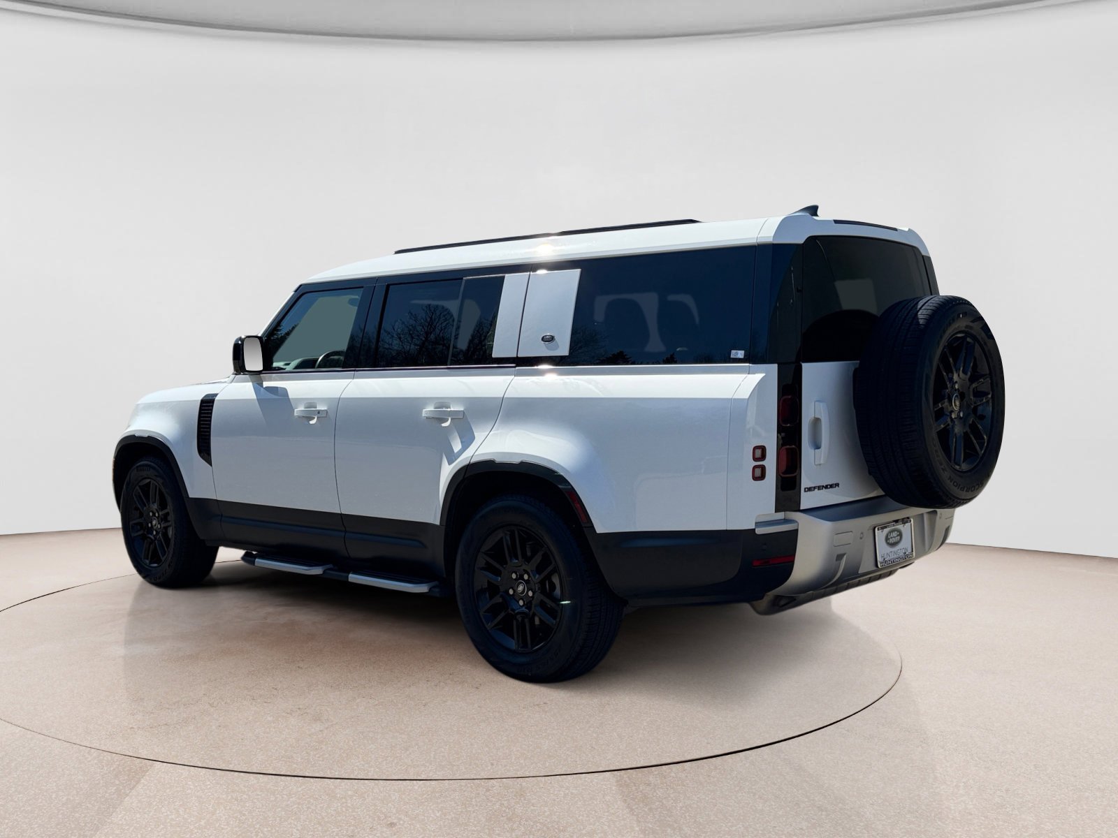 Used 2024 Land Rover Defender 130 S AWD/4WD image 3