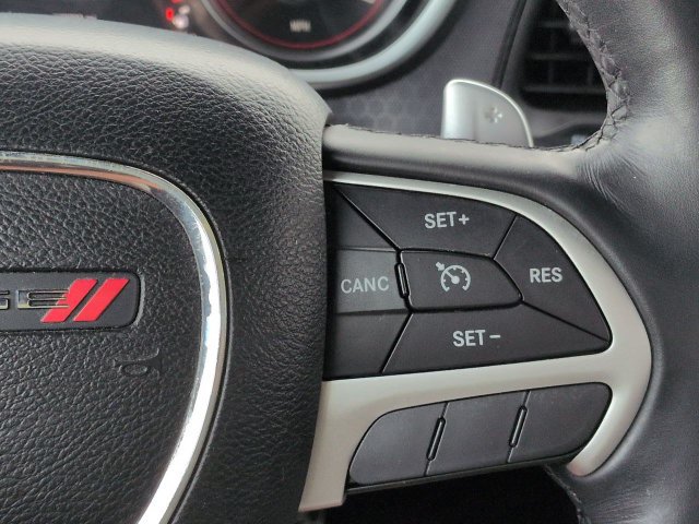 Used 2015 Dodge Challenger R/T Plus RWD image 25